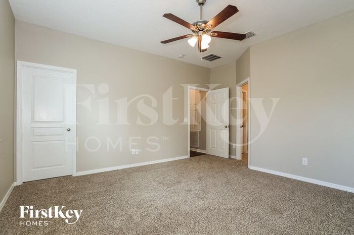 Building Photo - 3086 Pointe Pl Ave