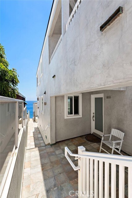 Building Photo - 1059 Gaviota Dr