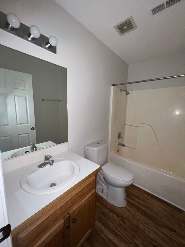 Building Photo - 428 Kays Ln