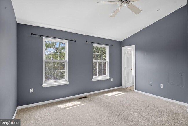 Building Photo - 2492 Wentworth Dr