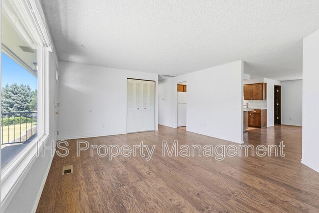Building Photo - 1506 Cimarron Ave