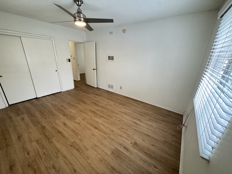 Building Photo - 5102 Inglewood Blvd
