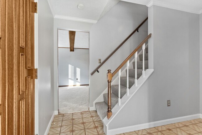 Building Photo - 104 Erin Ct