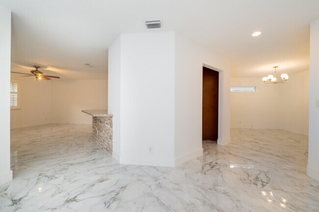 Building Photo - 2379 NW 33rd Terrace