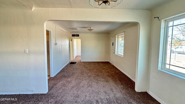 Building Photo - 8033 Carpenter Dr