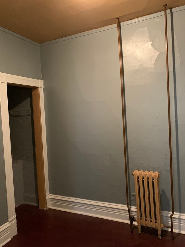 Building Photo - 7351 S Green St