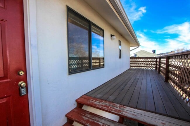 Building Photo - 351 S Marina St