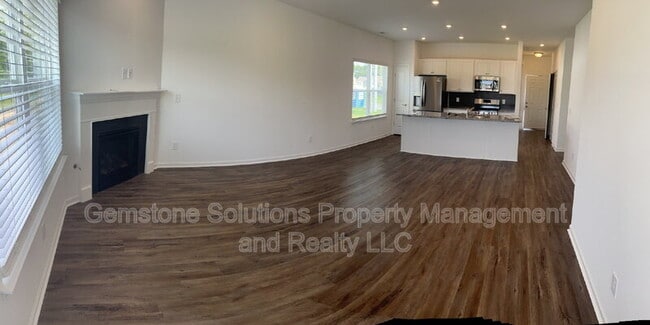 Building Photo - 2213 Zeva Cir