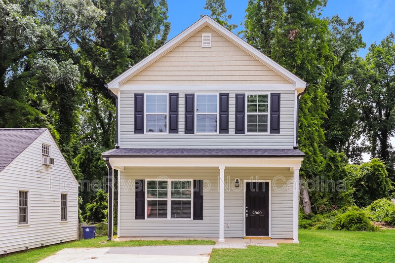 Primary Photo - 2860 Greenway Ave NW