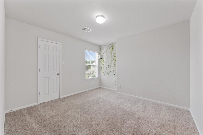 Building Photo - 3210 Lotus Blossom St