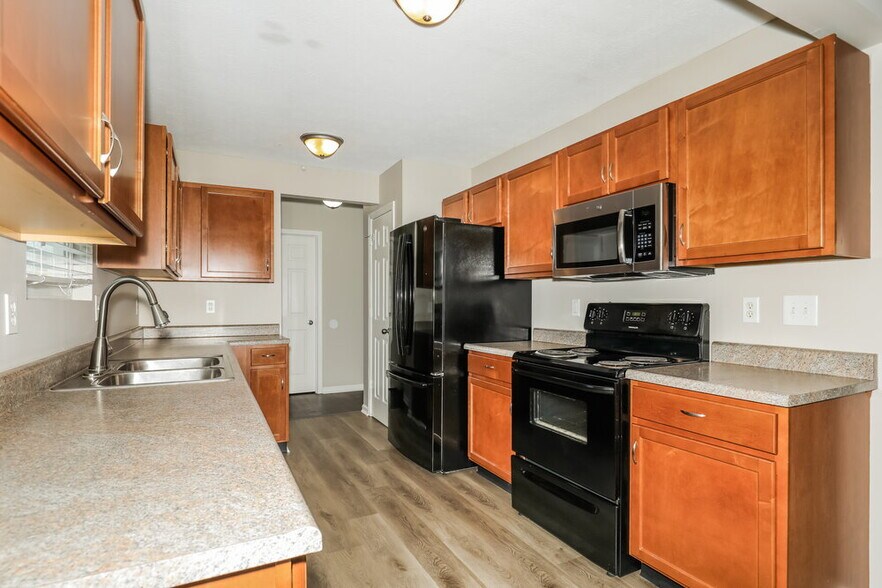 Building Photo - 8138 Fisher Bend Dr