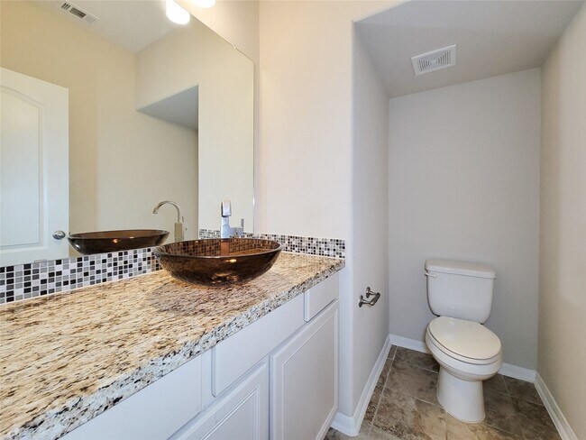 Building Photo - 2611 Yaletzi Ln