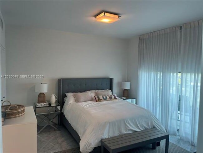 Building Photo - 2627 S Bayshore Dr