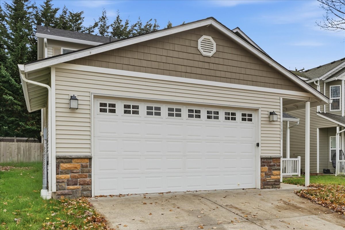 Building Photo - 12811 NE 49TH WAY