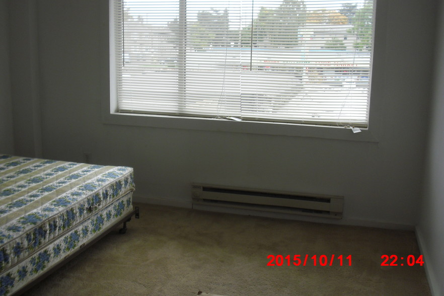 Bed room - 13610 Ambaum Blvd SW