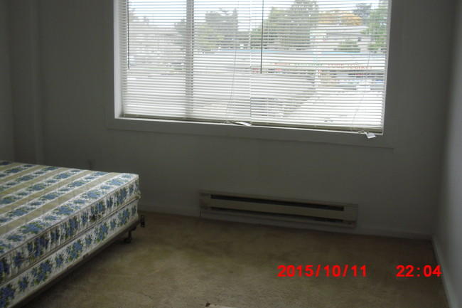 Bed room - 13610 Ambaum Blvd SW