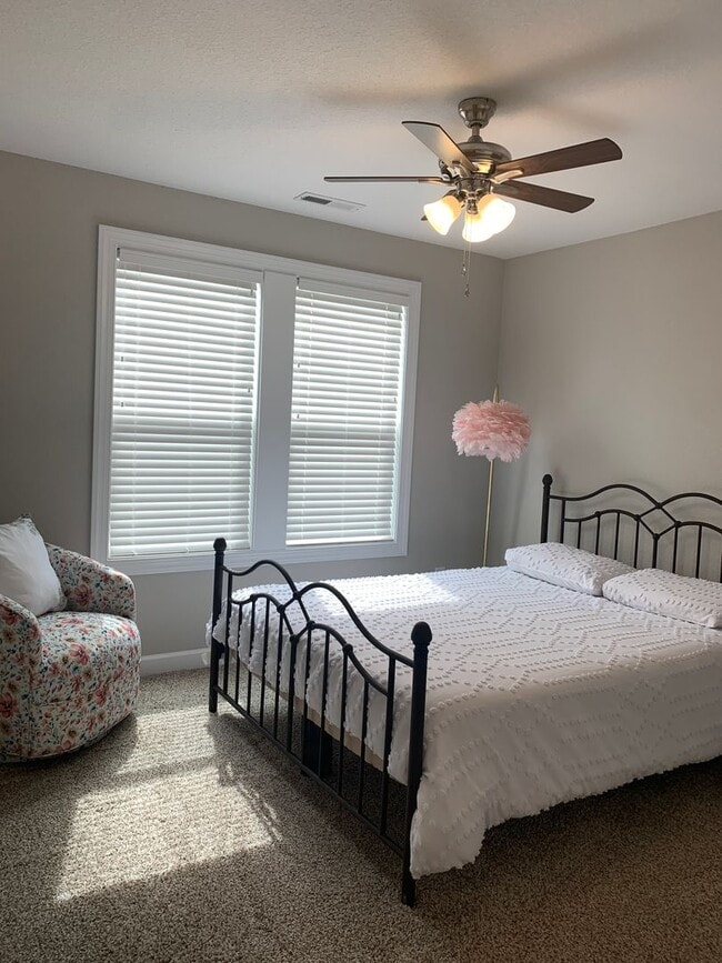 Building Photo - 3 Bedroom 2 Bath Home in Coinjock availabl...