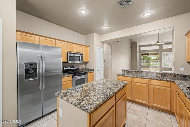 Building Photo - 6932 W Blackhawk Dr
