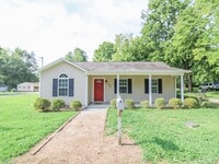 Building Photo - Convenient 2 bed 1 bath home in Athens City located near Athens State University and downtown Ath...