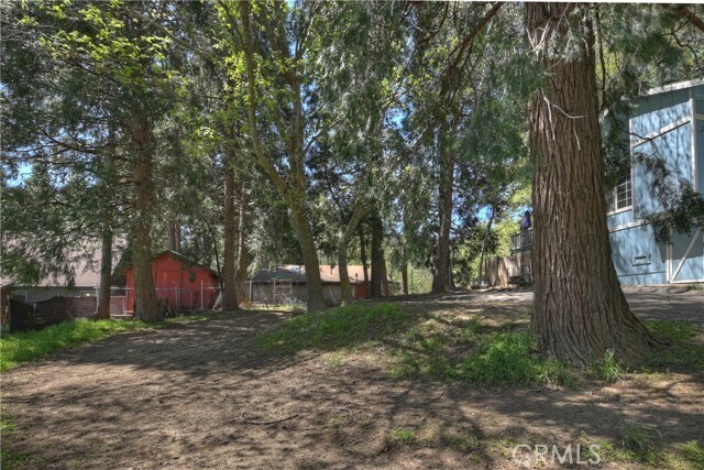 Building Photo - 22365 Pine Dr