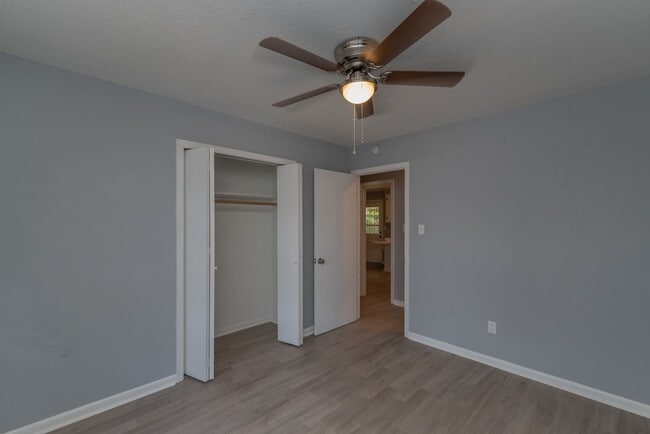 Building Photo - Updated 3 bed/2 bath home for lease in Old...