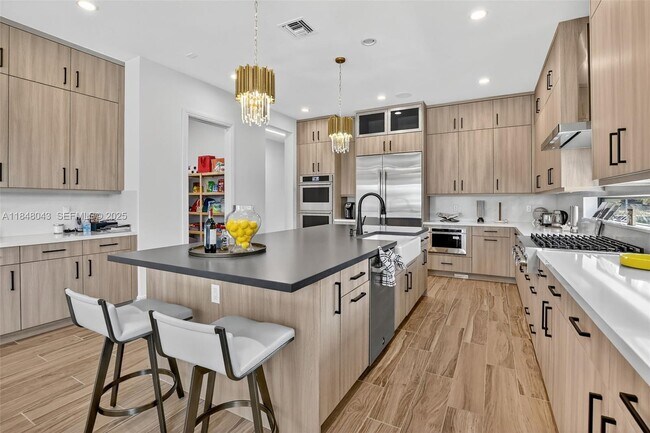 Building Photo - 14855 Millstone Ranches Dr