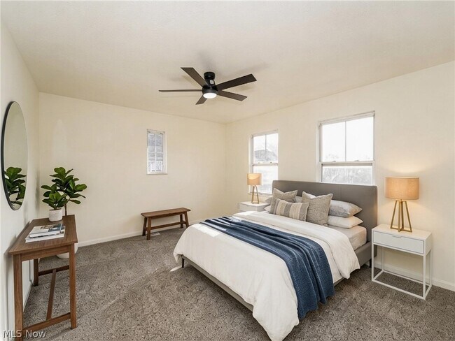 Building Photo - 821 Nela View Rd