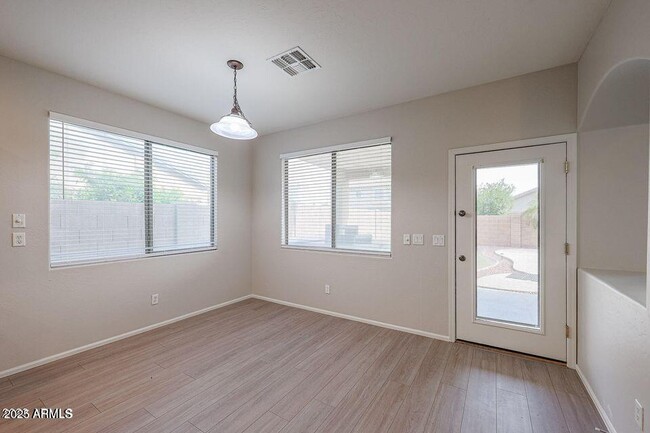 Building Photo - 16205 W Gibson Ln