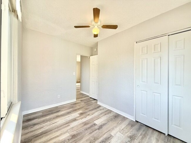 Building Photo - 551 N Ridgewood Ave