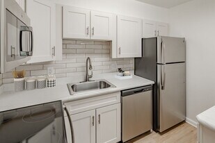 Prestige Kitchen Style - Manor House Apartments