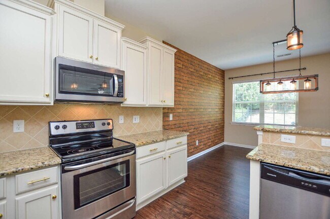 Building Photo - 2037 Ice Lake Ct