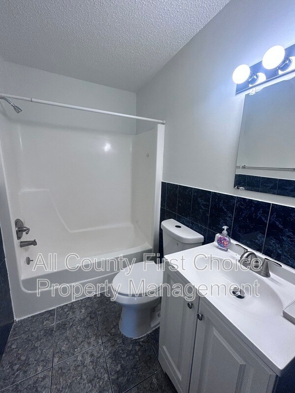 Building Photo - 11415 8th Way N