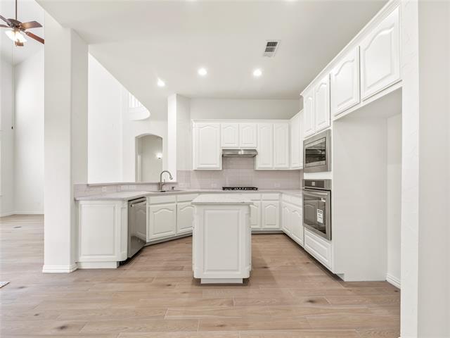 Building Photo - 1732 Auburn Dr