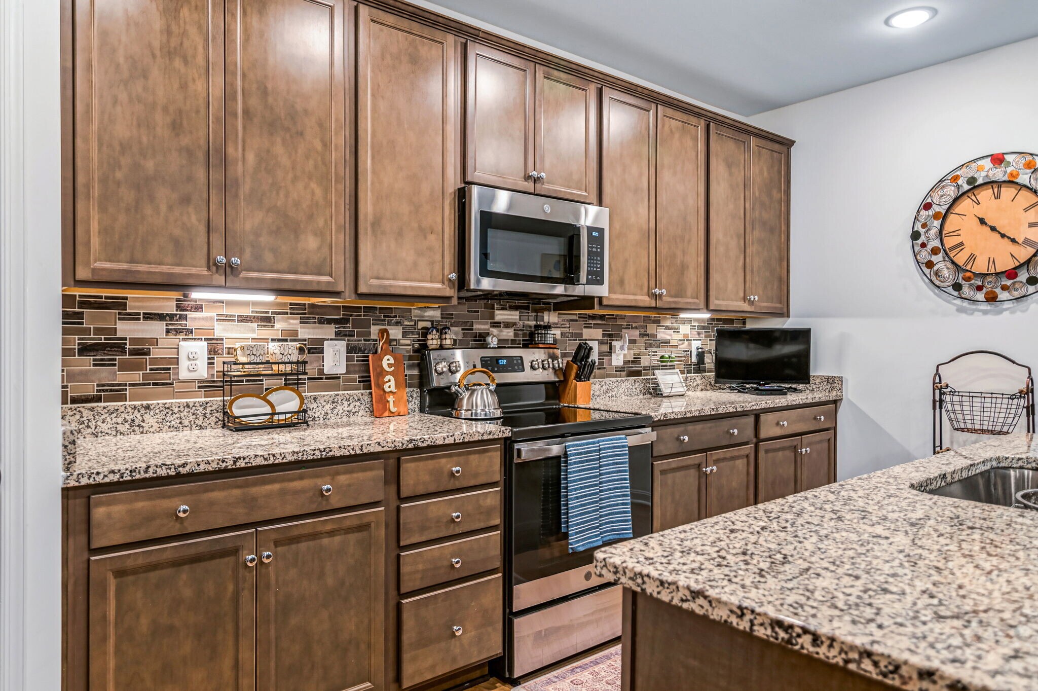 Stainless Appliances - 13950 Englefield Dr