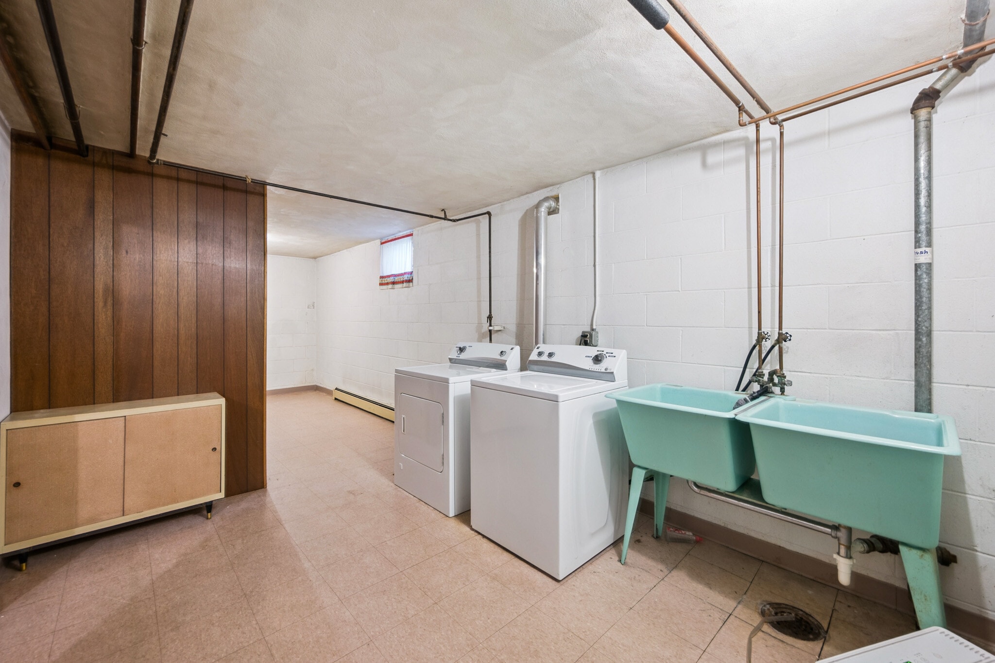 basement laundry - 1916 N 44th Ave