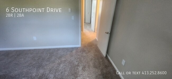 Building Photo - 6 Southpoint Dr