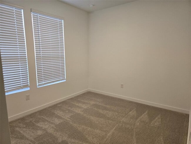 Building Photo - 20517 Deer Creek Dr