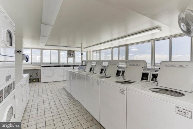 Building Photo - 9701 Fields Rd