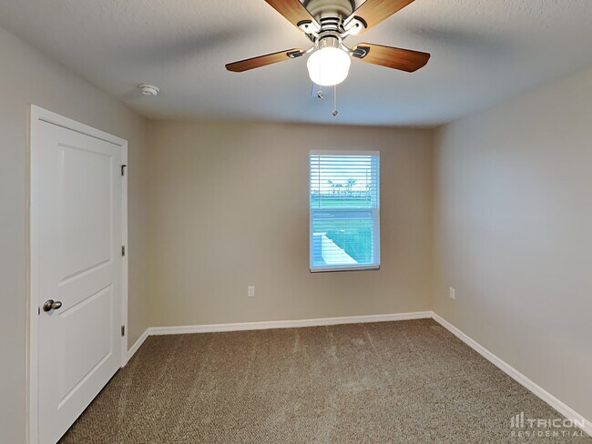 Building Photo - 10305 Geese Trail Cir