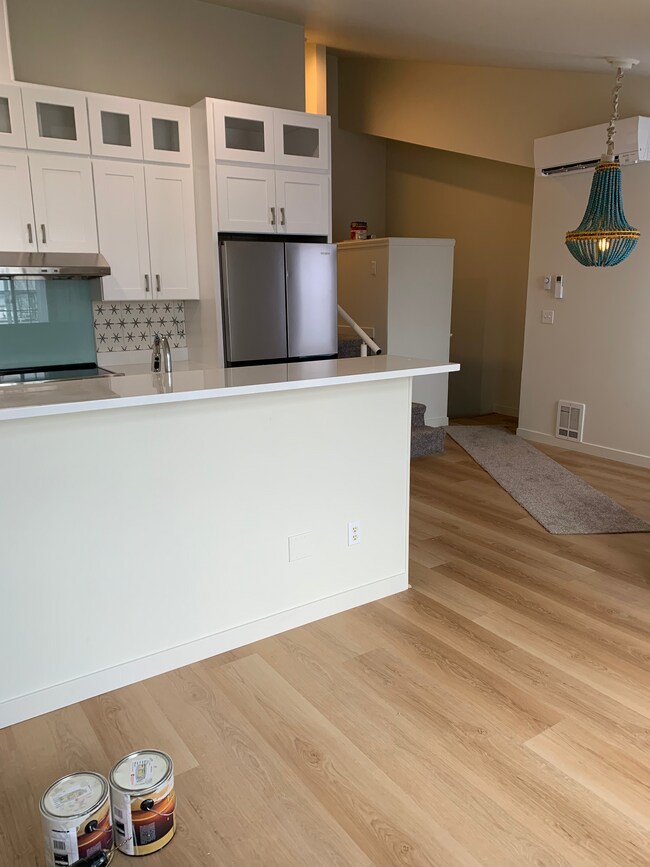 Breakfast bar - 716 N. State St.