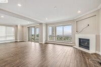 Building Photo - 6733 Skyview Dr