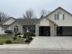 Building Photo - 2134 E Dworshak Dr