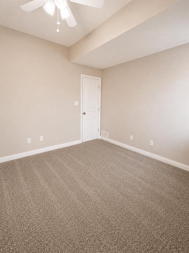 Building Photo - 7420 Arratt Ct