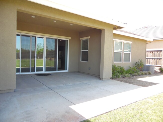 Building Photo - Stunning Single Level Home in NW Roseville