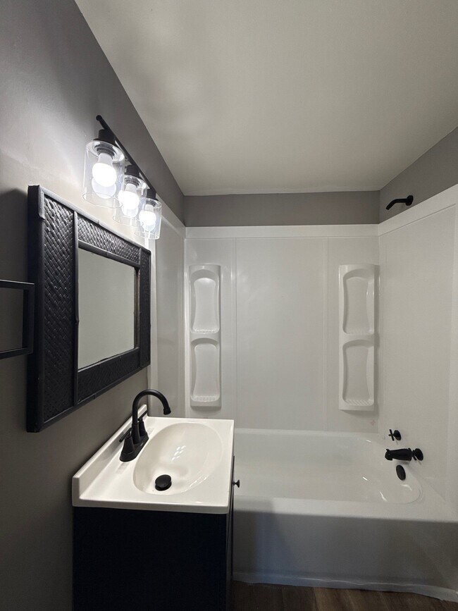 Building Photo - 71 Adkins Cir