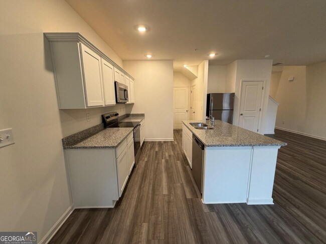 Building Photo - 1257 Fagiolo St