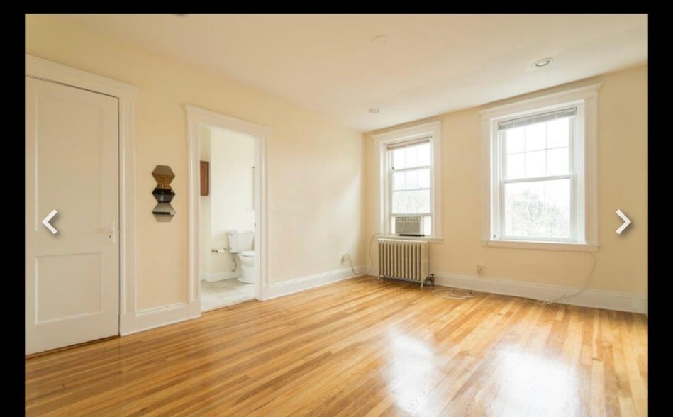 Building Photo - 276 Chestnut Hill Ave