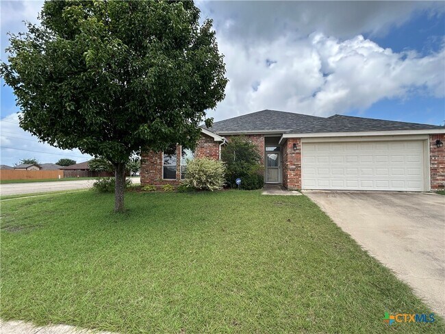 Primary Photo - 2401 Joseph Dr