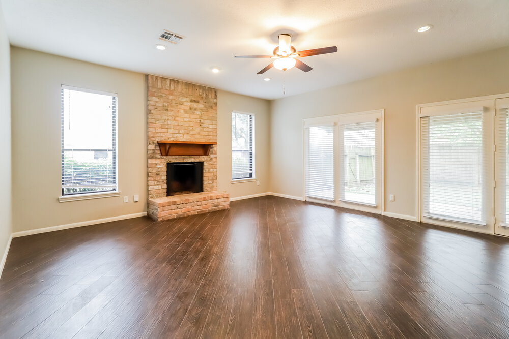 Building Photo - 3910 Cedar Valley Dr