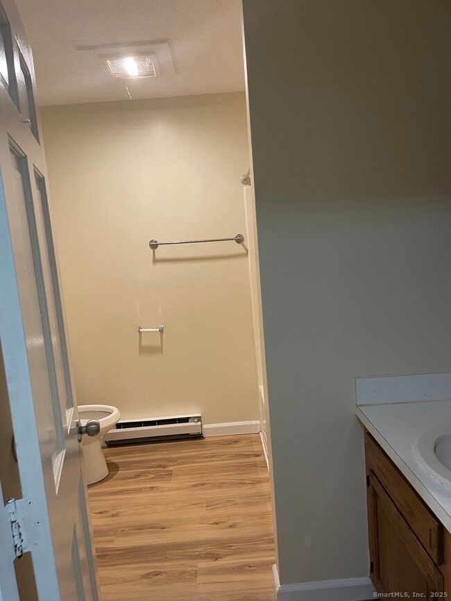 Building Photo - 68 W Main St